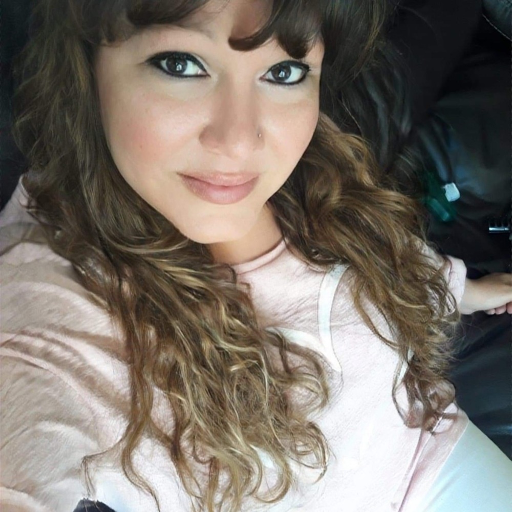 Meet your Posher, Catina